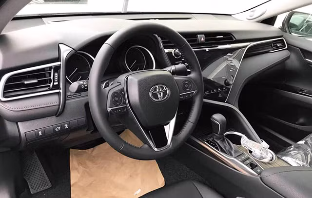 Camry 2019 nhập khẩu đã cập bến, chờ ngày ra mắt thị trường Việt Nam