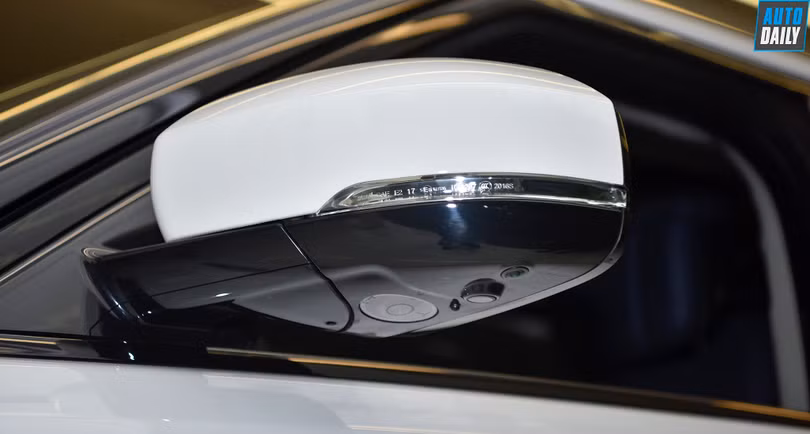 Chi tiết Range Rover Sport HSE 2019 giá 6,8 tỷ đồng