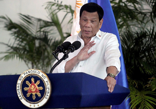 Tổng thống Philippines công khai 46 quan chức dính líu tới buôn bán ma túy