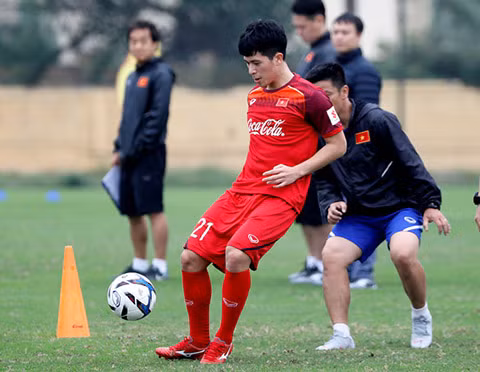 U23 Việt Nam loại 3 cầu thủ, Đình Trọng vẫn an toàn