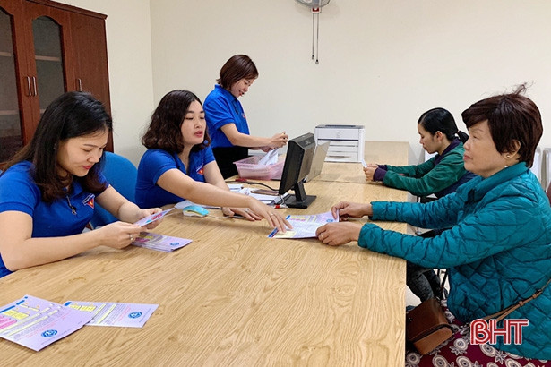 Thứ bảy tình nguyện giải quyết thủ tục hành chính của tuổi trẻ TP Hà Tĩnh