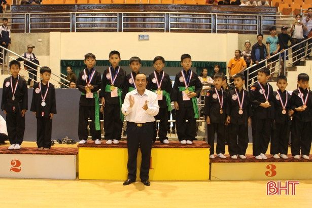 Quyết liệt tranh tài ngày đầu Đại hội Thể thao học sinh Hà Tĩnh