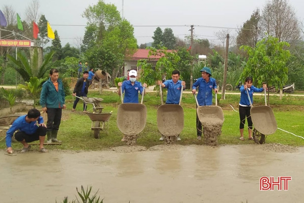Tuổi trẻ Hương Khê hướng về cộng đồng với nhiều phần việc ý nghĩa