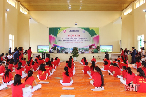 Tuyên truyền rừng ngập mặn và biến đổi khí hậu trong trường học Hà Tĩnh