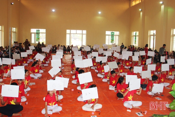 Tuyên truyền rừng ngập mặn và biến đổi khí hậu trong trường học Hà Tĩnh