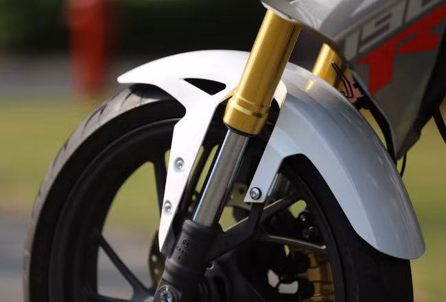 Chi tiết Honda CB190R 2019 “đốn tim” dân tập chơi mô tô