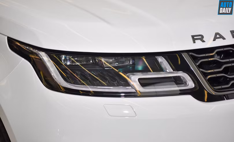 Chi tiết Range Rover Sport HSE 2019 giá 6,8 tỷ đồng