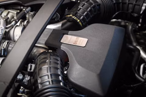 Siêu xe Aston Martin DB11 vừa ra mắt tại VN, giá 15,7 tỷ đồng