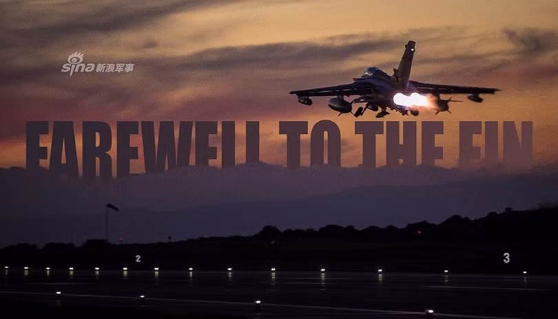 Màn chia tay bầu trời siêu hoành tráng của các chiến đấu cơ Tornado