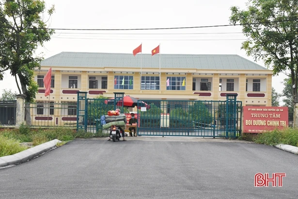 Các địa phương ở Hà Tĩnh cấp bách triển khai nhiều biện pháp phòng, chống dịch Covid-19