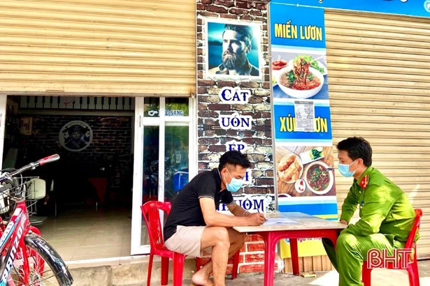 Các địa phương ở Hà Tĩnh cấp bách triển khai nhiều biện pháp phòng, chống dịch Covid-19