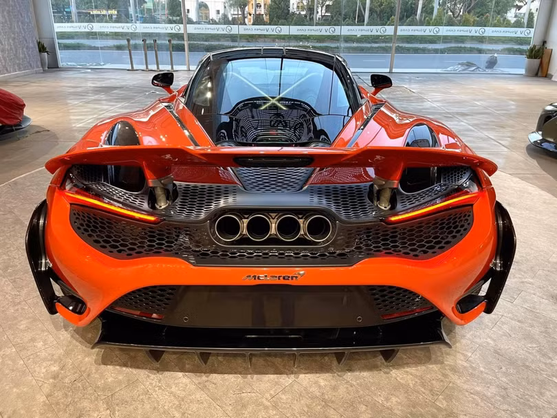Siêu xe McLaren 765LT thứ ba cập bến Việt Nam