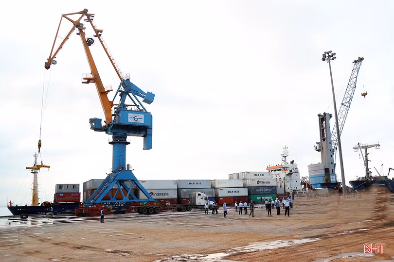 Hà Tĩnh chuẩn bị tốt các điều kiện đón tàu container cập cảng Vũng Áng
