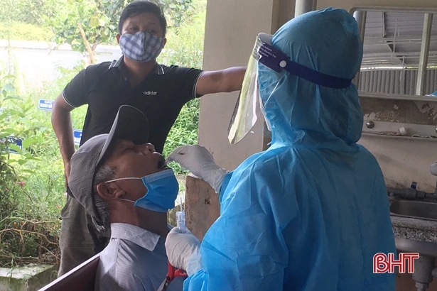 Các địa phương ở Hà Tĩnh cấp bách triển khai nhiều biện pháp phòng, chống dịch Covid-19