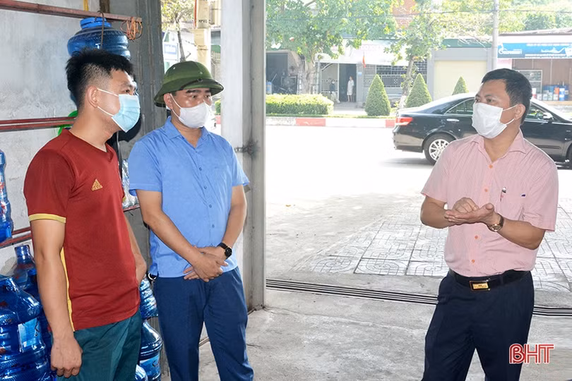 Lấy mẫu xét nghiệm ngẫu nhiên 20 - 30% lao động Công ty TNHH Haivina Hồng Lĩnh