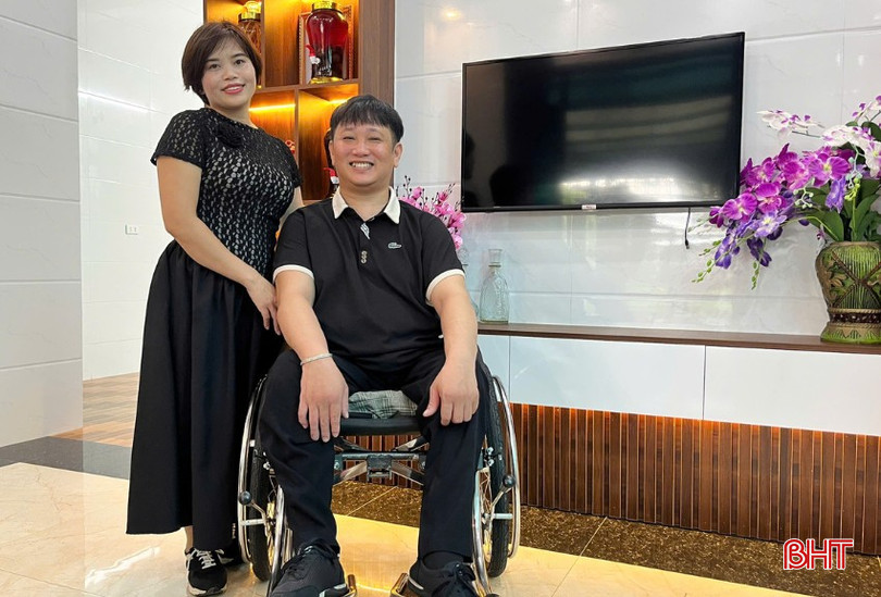 Chị Trường luôn được chồng đồng hành, sẻ chia trong cuộc sống. bqbht_br_thiet-ke-chua-co-ten-3.png