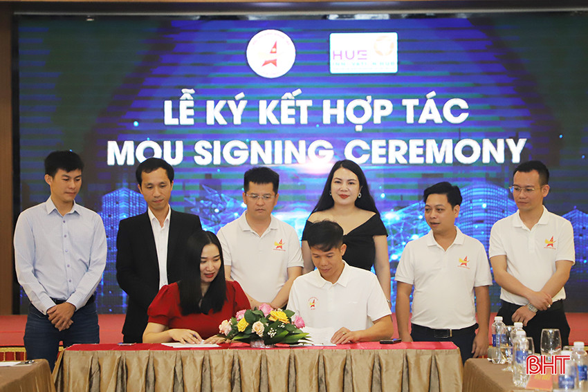 Doanh nghiệp Hà Tĩnh và Thừa Thiên Huế ký kết hợp tác. 1.jpg