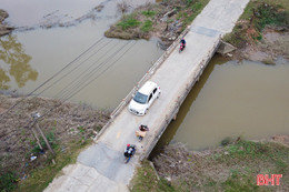 Nơm nớp khi qua cầu gần 50 năm tuổi