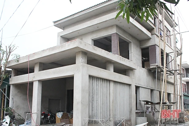 Thị trường vật liệu xây dựng “đắt” khách dịp cuối năm