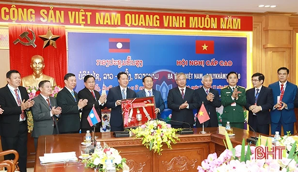 Hội nghị cấp cao Hà Tĩnh – Bôlykhămxay thành công tốt đẹp