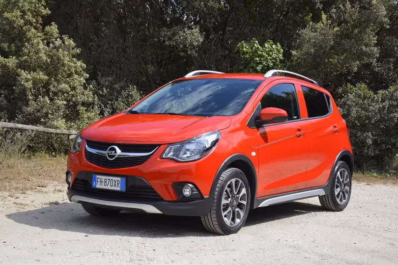 Xe nhỏ giá mềm tại Việt Nam sôi động hơn bao giờ hết