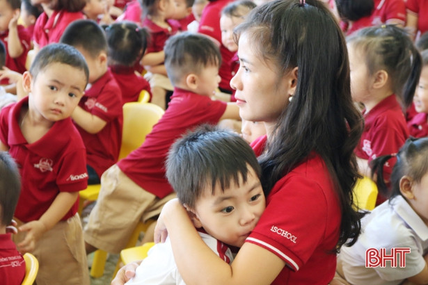 “Happy Teacher’s day” ở Trường Mầm non iSchool Hà Tĩnh