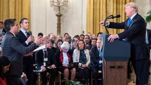 Thế giới ngày qua: Nhà báo CNN được khôi phục quyền tiếp cận Nhà Trắng