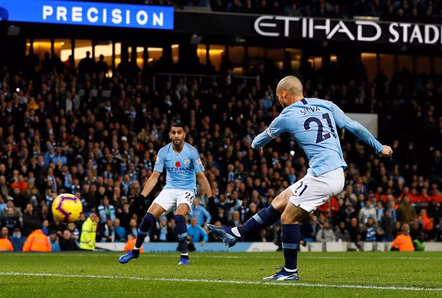 Man City 3-1 M.U: Nhuộm xanh thành Manchester
