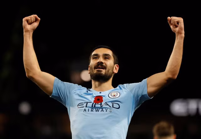 Man City 3-1 M.U: Nhuộm xanh thành Manchester