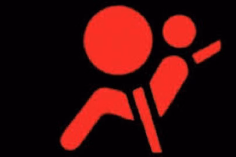 Thấy những đèn cảnh báo này trên ô tô, cần hết sức lưu ý