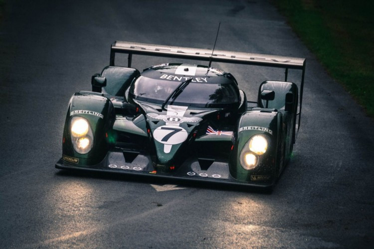 10 siêu xe đẹp nhất thế kỷ 21, ai có tiền nên mua một chiếc