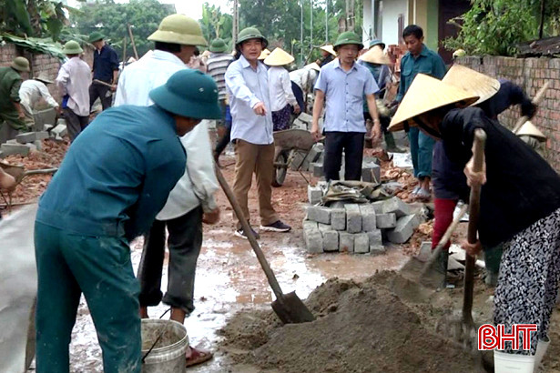 1.000 hội viên “tiếp sức”, 4 xã Cẩm Xuyên phấn đấu đạt chuẩn NTM năm 2018