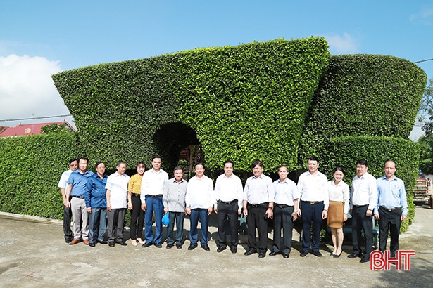 Xây dựng nông thôn mới ở Hà Tĩnh là kinh nghiệm quý để Bôlykhămxay học tập