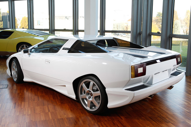 Những mẫu xe lừng danh có số phận thay đổi ở phút chót