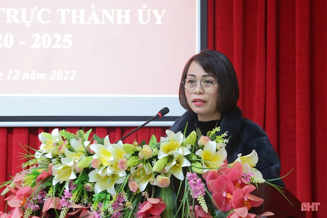 Công bố quyết định chuẩn y Phó Bí thư Thường trực Thành ủy Hà Tĩnh