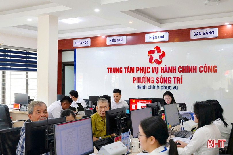 Phường Sông Trí xếp thứ 2/69 xã, phường về dịch vụ công trực tuyến; xếp thứ 6/69 về thanh toán trực tuyến. bqbht_br_z7093523057004-c663e2991d565cd0bd09c8fd2b1afdda.jpg