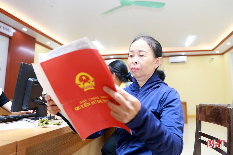 Phường Vũng Áng nằm ở trung tâm KKT Vũng Áng, dự báo thời gian tới sẽ thường xuyên tiếp nhận khối lượng lớn hồ sơ, thủ tục từ các DN, người dân, lao động tìm việc làm... bqbht_br_z6782627718466-4ad399d0b341e046713eb19d205093d3.jpg