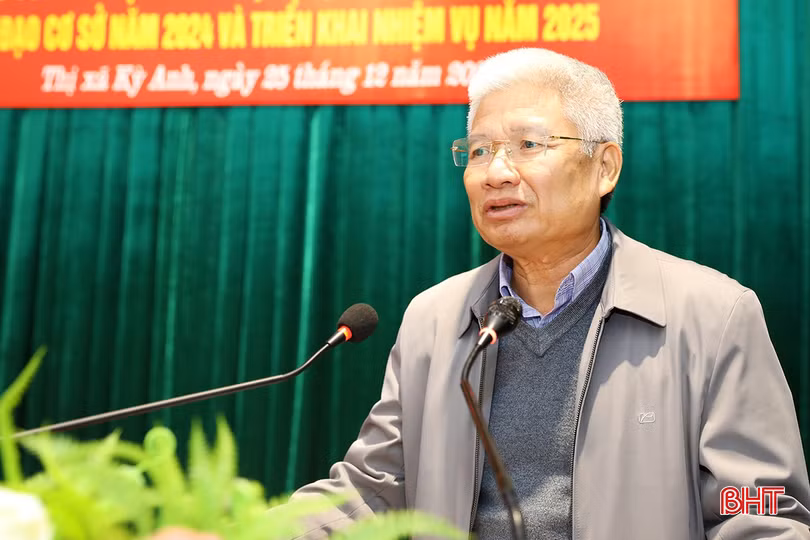 Phó Chủ nhiệm Thường trực UBKT Tỉnh ủy Đặng Thanh Hải phát biểu tại hội nghị.