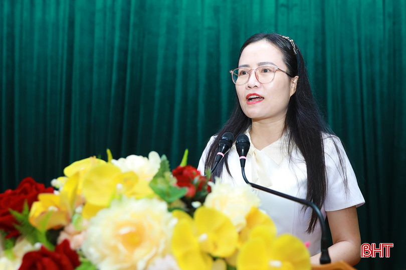 Phó Chủ tịch UBND phường Sông Trí - Đoàn Thị Mỹ phát động phong trào "Bình dân học vụ số" gắn với "Học tập số". bqbht_br_12.jpg
