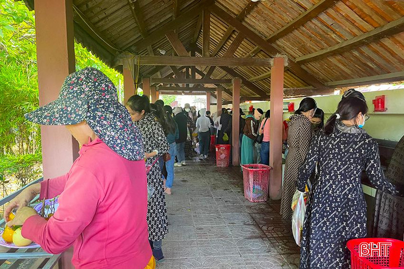 đền bà hải 1.jpg