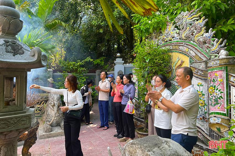 đền bà hải 5.jpg