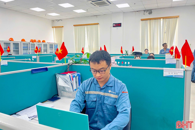 cờ tổ quốc 2.jpg