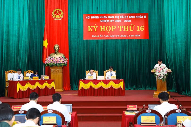 Toàn cảnh kỳ họp.