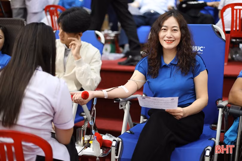 Ngày hội hiến máu "Giọt hồng Thành Sen" phấn đấu nhận về 600 đơn vị máu.