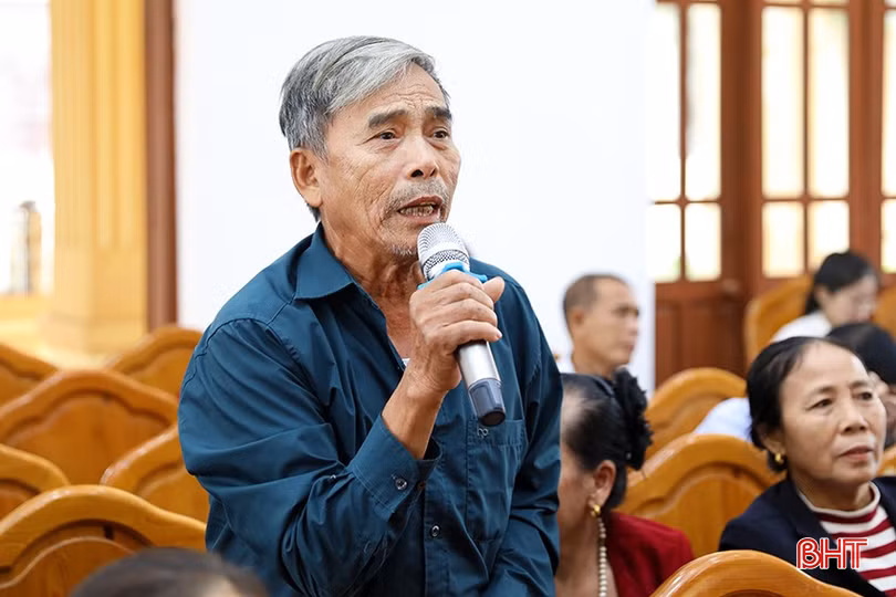 Cử tri Hoàng Ngọc Mân ở TDP Hồng Hải, phường Kỳ Phương kiến nghị các vấn đề liên quan đến vướng mắc trong lĩnh vực đất đai.