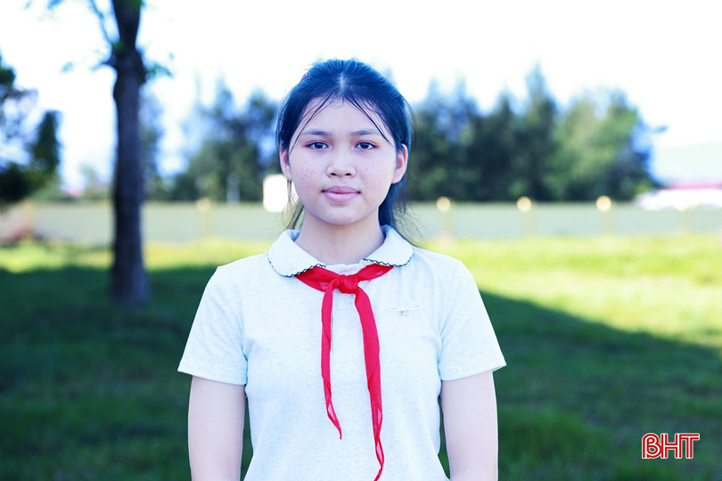 Em Hà Nhật Băng - học sinh lớp 9C, Trường THCS Kỳ Hà. bqbht_br_img-2344.jpg