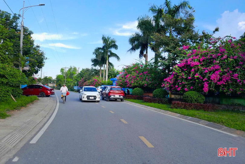 Con đường Hoàng Xuân Hãn được mở rộng từ 2,5m thành 11m rộng rãi, khang trang. hưng nhân 1.jpg
