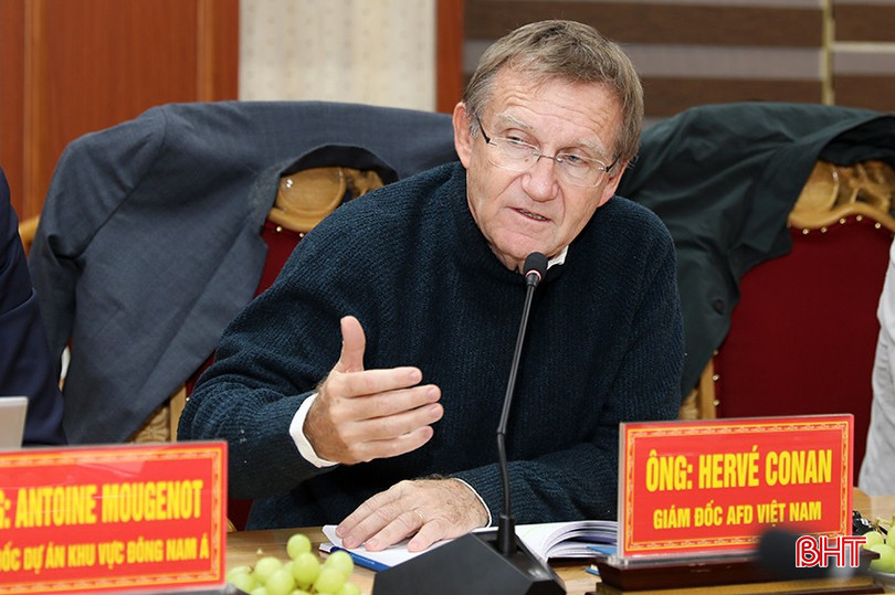Ông Hervé Conan - Giám đốc Dự án AFD Việt Nam phát biểu tại buổi làm việc. bqbht_br_ag7a6715.jpg