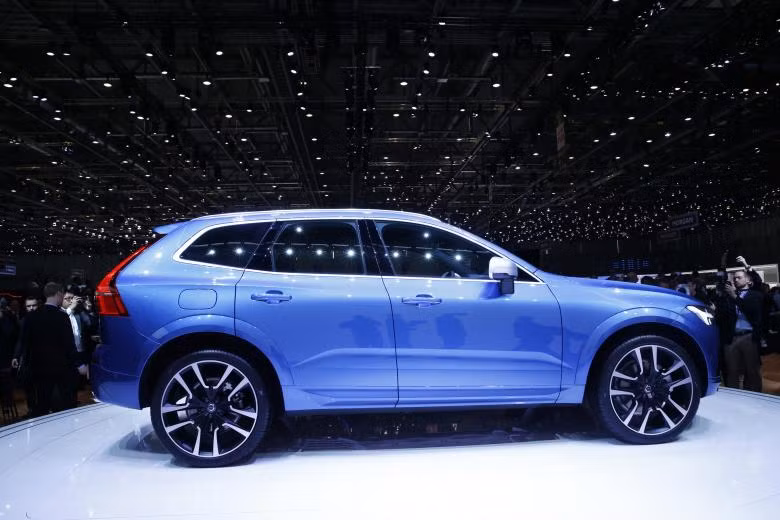 da mat voi nhieu mau xe an tuong tai geneva motor show 2017