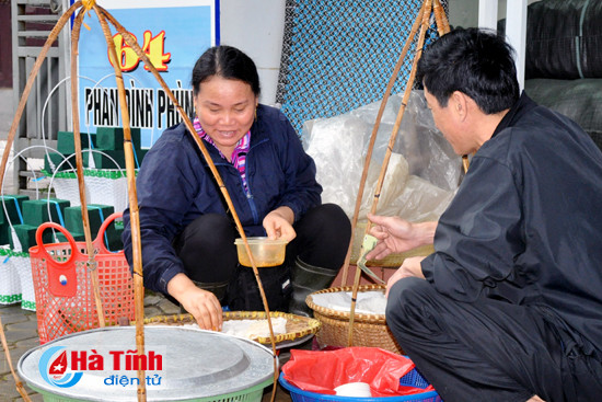 nang ganh muu sinh quen ngay quoc te phu nu